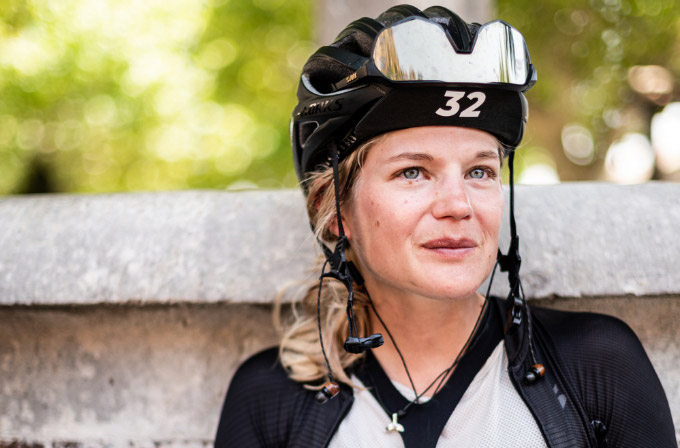 Portraitbild-Radfahrerin-Laengner